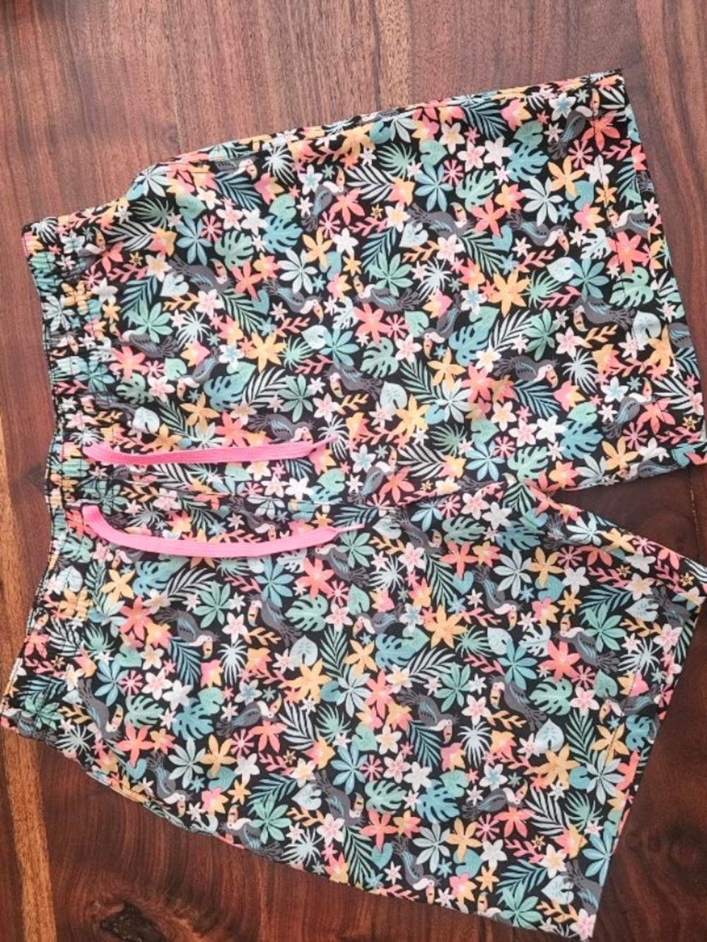 NWOT Chubbies Mens L 7" Classic Swim Trunk - The Bloomerangs - Floral